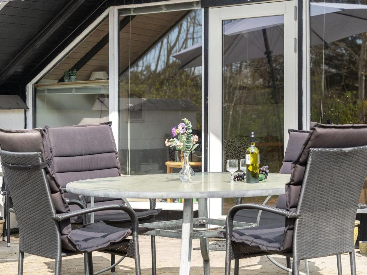 Holiday Home Arnfin - 160M From The Sea In Lolland- Falster And Mon By Interhome Rodby Exterior photo